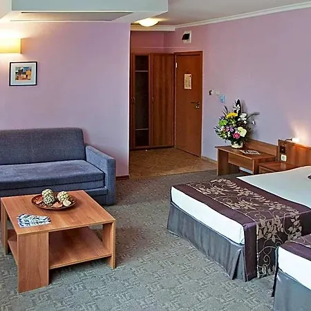Real Hotel 3*