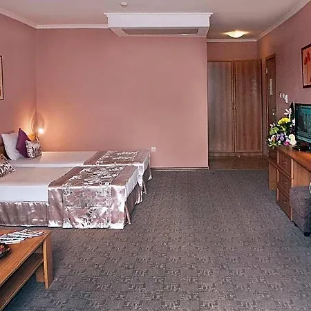 Real Hotel